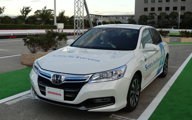 協調型自動運転のデモを行ったアコード