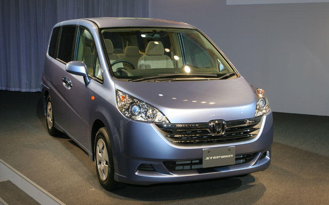 【ホンダ ステップワゴン 新型発表】10日間で受注1万台、インターナビ60％
