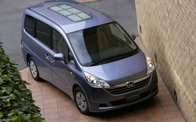 ステップワゴン、たった5日間でトップ…オートバイテル5月