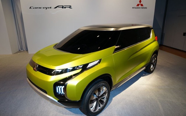 三菱自動車が東京モーターショー2013に出品する、6名乗車が可能なコンパクトミニバン『ミツビシ コンセプト AR』