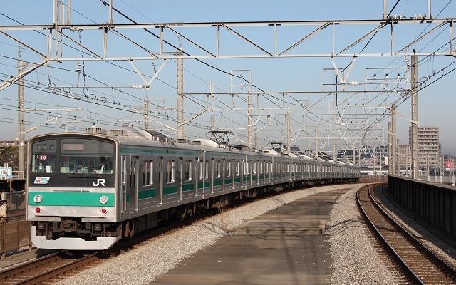 埼京線の205系。E233系7000番台への置き換えを機にジャカルタ都市鉄道に譲渡されることが決まった。