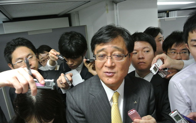 三菱自動車 益子修社長