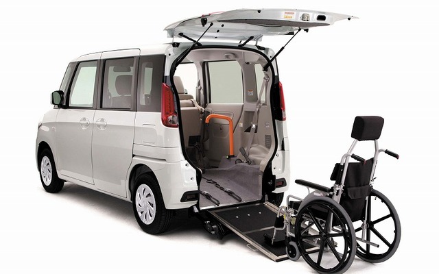マツダ・フレアワゴン 車いす移動車