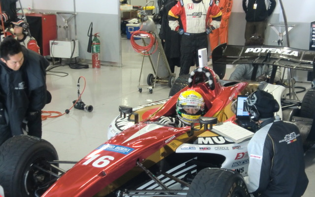 山本尚貴が最終戦第1レースで初優勝を達成。