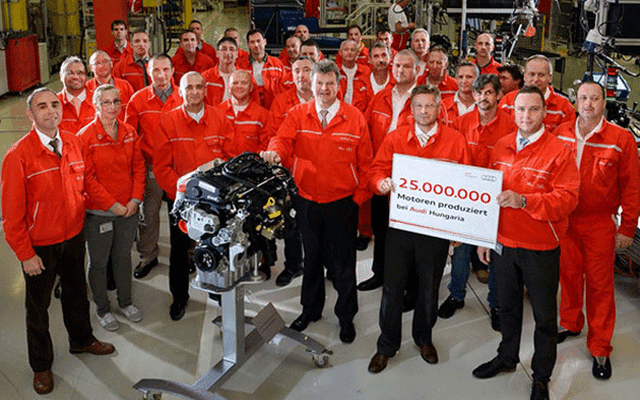 エンジン累計生産台数が2500万基に到達したアウディ・ハンガリー工場