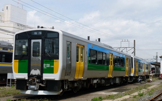 久留里線で運用されているキハE130系100番台。