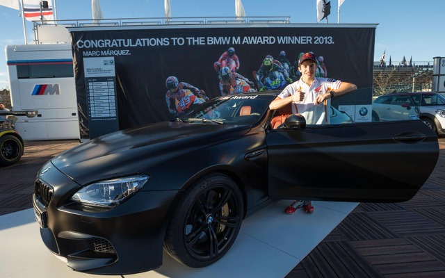Moto GP チャンピオンのマルク・マルケス選手に贈られたBMW M6クーペ