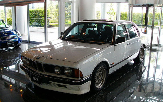 【BMW 7シリーズ】歴代写真蔵…4代・28年