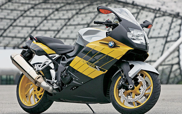 BMW、アジアのモーターサイクル事業を再編