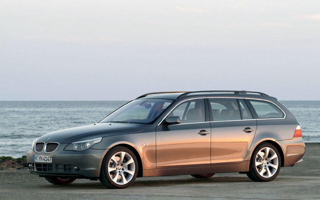 BMW 530i にツーリングを設定