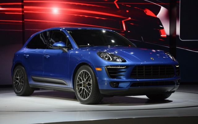 Porsche Macan 2013 (2013 - 2018) reviews, technical data, prices