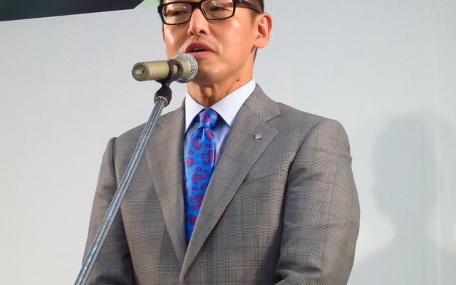 表彰式で喜びを語るフォルクスワーゲングループジャパンの庄司茂社長