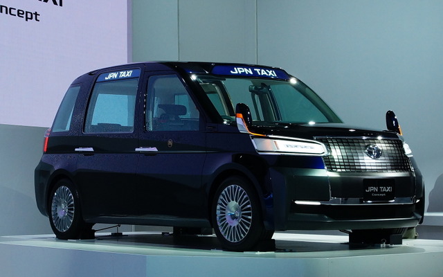 トヨタ JPNタクシー コンセプト（東京モーターショー13）