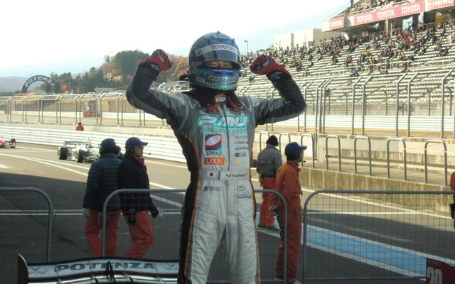 トップフォーミュラ初優勝の国本雄資。