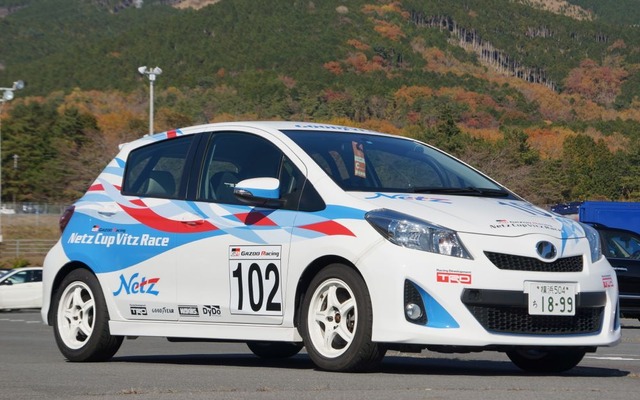 レース仕様のコンパクトカー、ヴィッツ RS レーシング…日常使いもお手のもの［写真蔵］