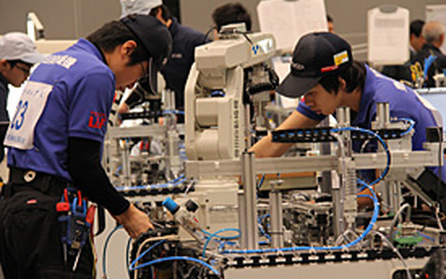 <「メカトロニクス」職種競技風景