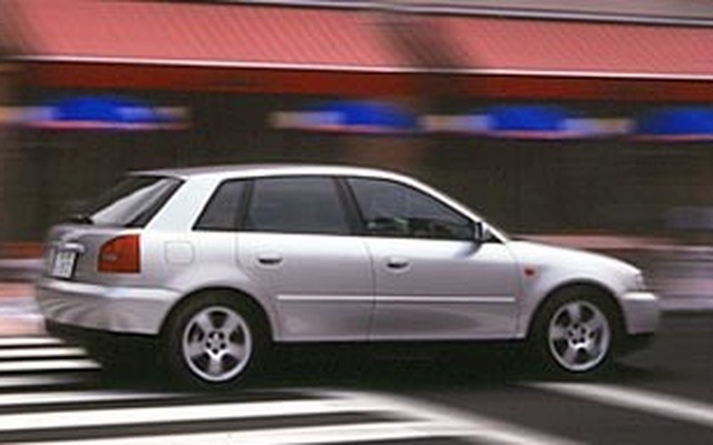 【リコール】アウディ『A3』、衝突するとシートベルトは自動的に外れます。えっ!?