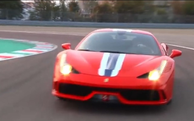 フェラーリ458スペチアーレの最新映像