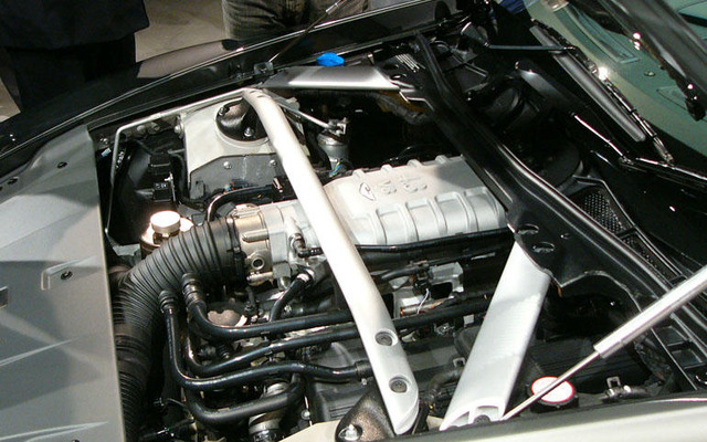 【アストンマーティン V8ヴァンテージ 日本発表】オリジナルV8