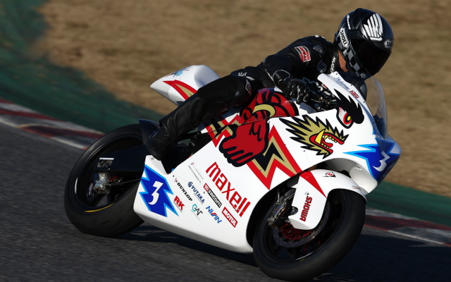 TTレース参戦後、初めて公開されたチーム無限「神電　弐」。　開発ライダーの宮城光氏が乗る。