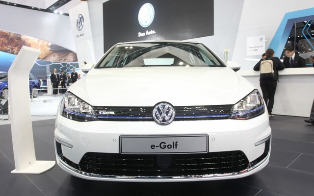 VW e-Golf（東京モーターショー13）