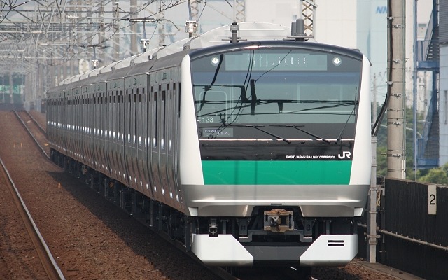 りんかい線に乗り入れている埼京線の電車。大みそか～元旦の終夜運転でも直通運転を行う。