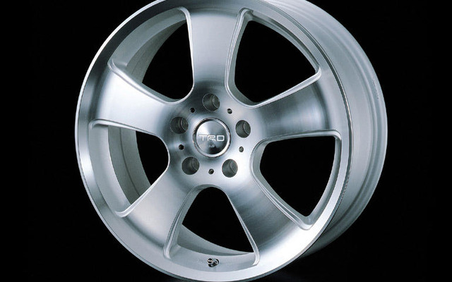ノア/ヴォクシー/アイシス用17インチアルミホイール…TRD