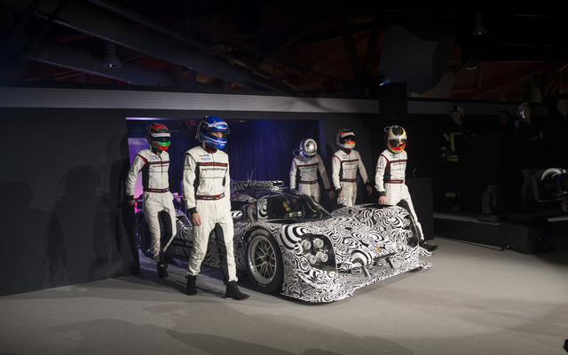ポルシェ 919ハイブリッド の開発プロトタイプ車