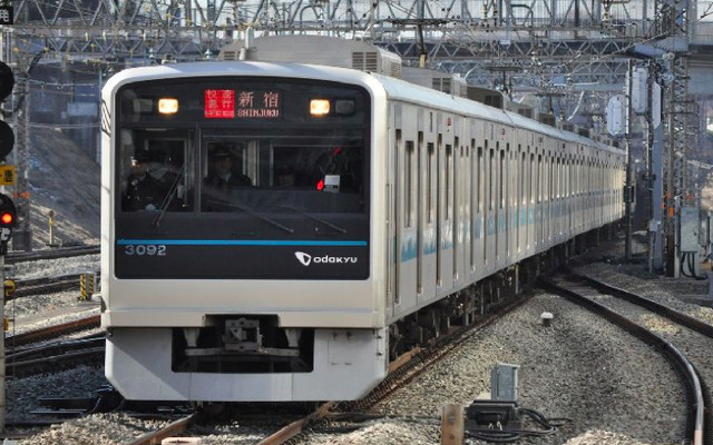 小田急は来年3月にダイヤ改正を実施。平日朝ラッシュ時に初めて快速急行を設定する。