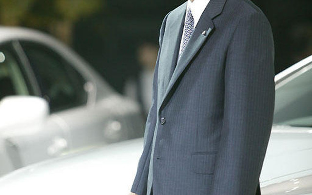 【新聞ウォッチ】“嵐を呼ぶ男”渡辺トヨタ新社長が「レクサス」を披露