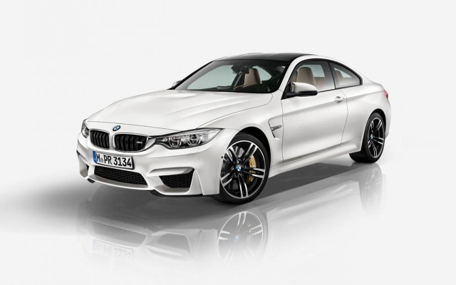 BMW M4 クーペのBMWインディビジュアル
