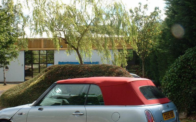 MINI コンバーチブルの後付け幌…お好みで