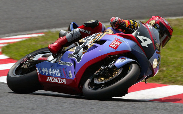 仮面ライダー響鬼、鈴鹿8耐の計時予選をトップ通過