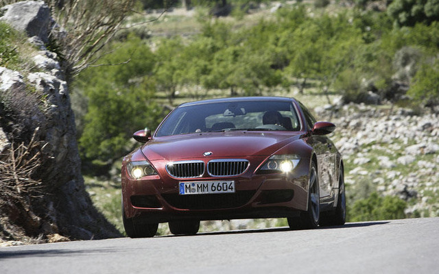 【BMW M6海外リポート】その2 エキサイティングな咆哮を発するV10ユニット…河村康彦