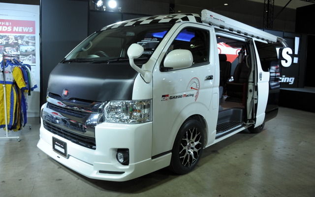 トヨタ GAZOO Racing に展示されたコマンドハイエース