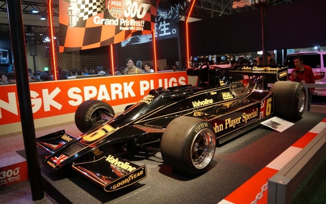 NGKブース（東京オートサロン14）