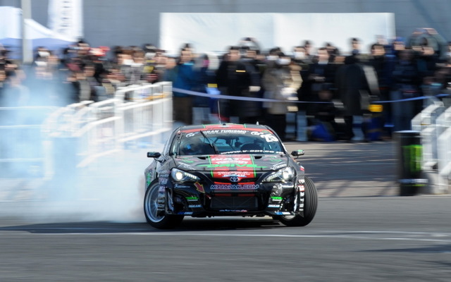 D1デモラン（東京オートサロン14）