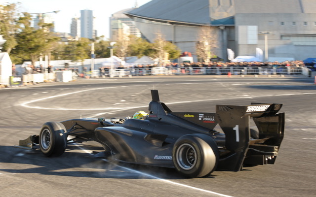SF14デモラン（東京オートサロン14）