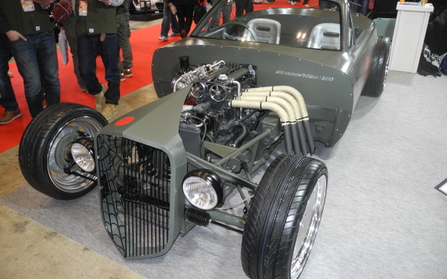 国際情報工科大学校の改造車「ROD」（東京オートサロン2014）