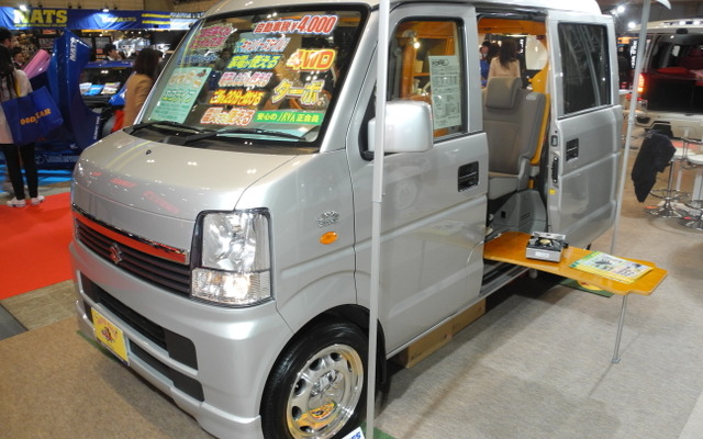 オートワンの軽キャンパー「給電くん」（東京オートサロン2014）