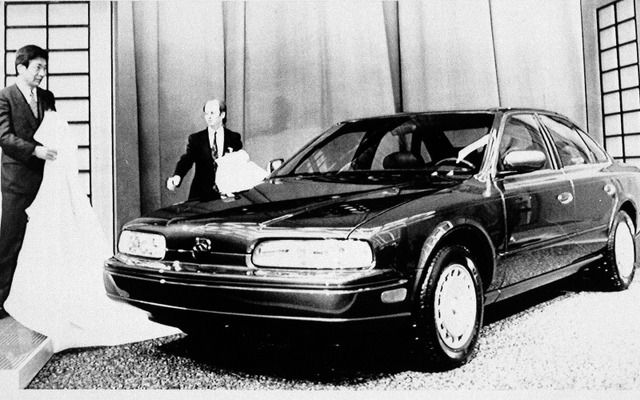 1989年1月のデトロイトモーターショーで発表されたインフィニティQ45