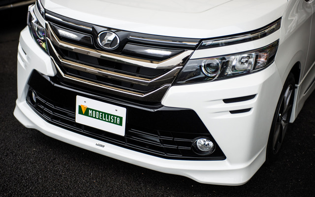 トヨタ・ヴォクシー、モデリスタ「エアロ ツアラー キット」装着車