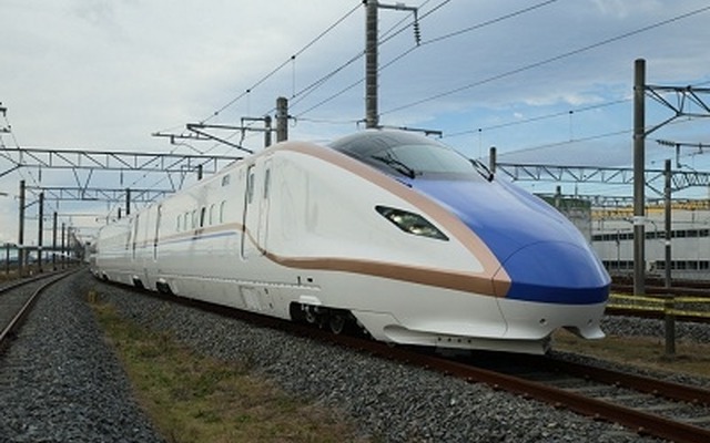 北陸新幹線対応のE7系。3月のダイヤ改正では長野新幹線で先行的に投入される。