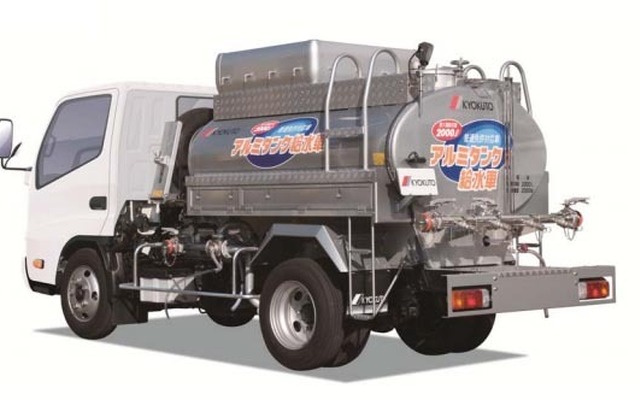 極東開発・アルミタンク仕様給水車