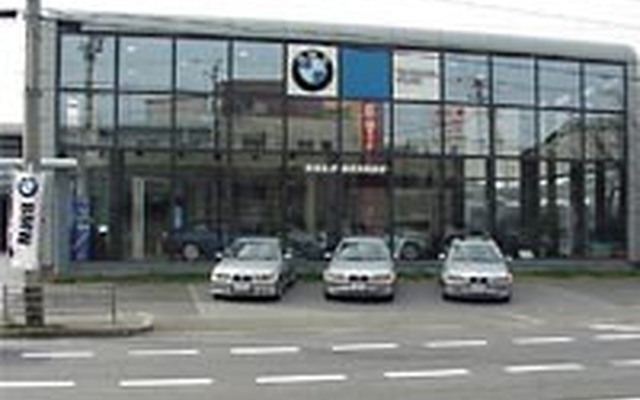 空気ボンベがミサイルに化けてBMWを破壊