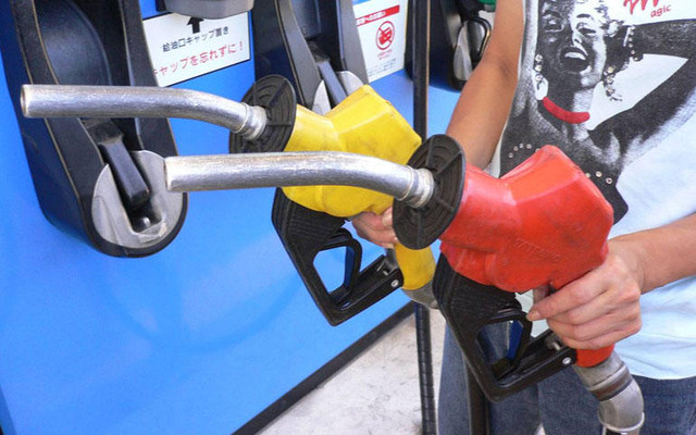 大台突破を前に足踏み…ガソリン価格