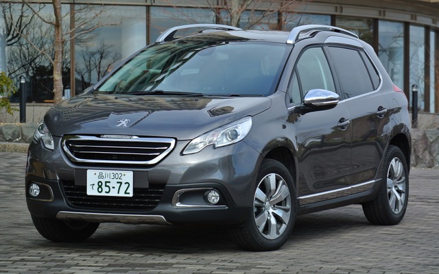 プジョー2008