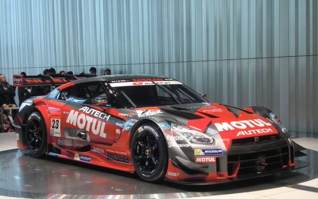 「MOTUL AUTECH GT-R」の2014年カラー（フロントビュー）。