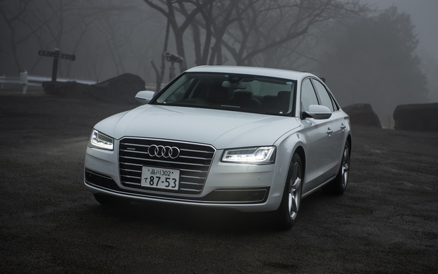 アウディ・A8 3.0 TFSI quattro