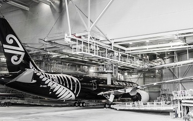 ニュージーランド航空向け787-9型機がロールアウト